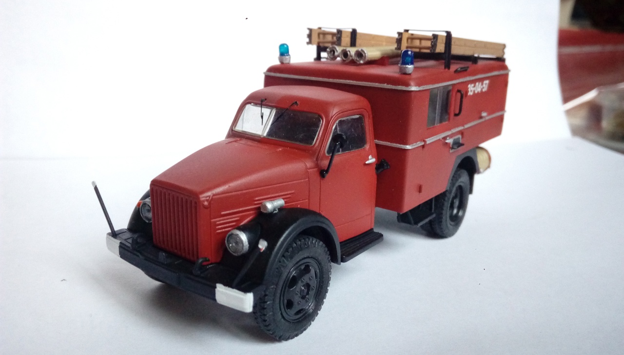 Польский пожарный автомобиль Lublin pon gm 8